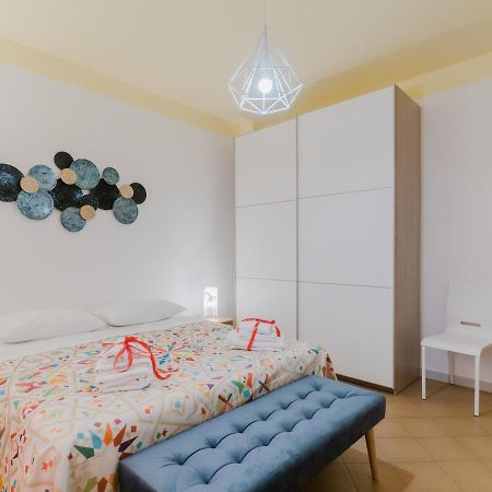 Salento 4 Stars - Blue & Yellow Squinzano Bagian luar foto