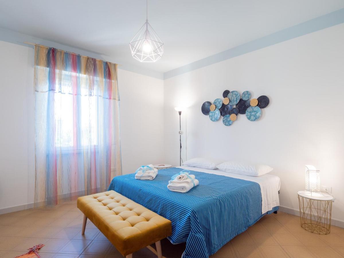 Salento 4 Stars - Blue & Yellow Squinzano Bagian luar foto